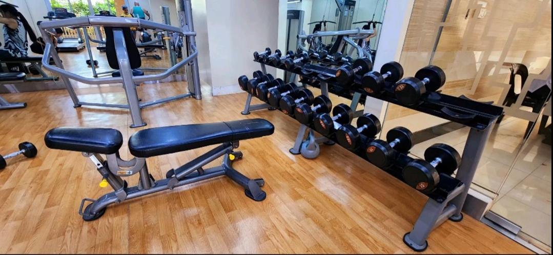 Spacious Cozy Suite At The Venice Mall With Free Parking And Washing Machine (Adults Only) Taguig Kültér fotó